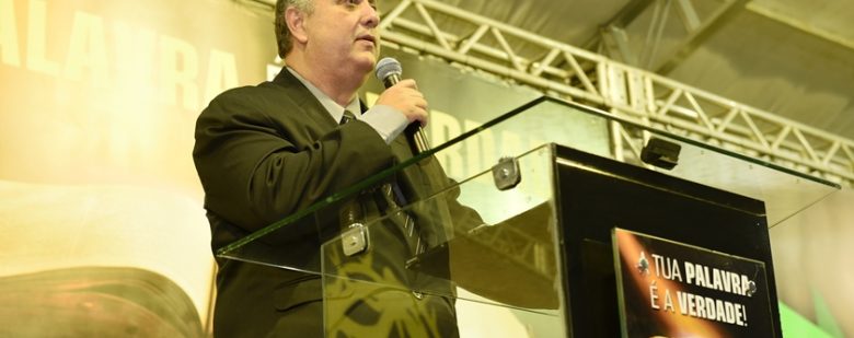 Pastores esquerdistas "negam o Evangelho", diz teólogo