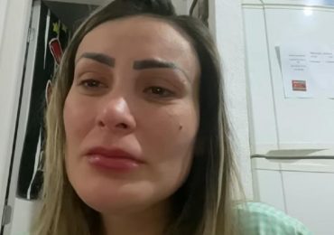 Andressa Urach lamenta estar com a família se “desfazendo”