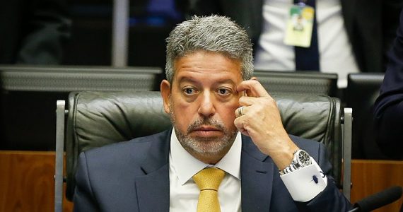 Câmara: Lira recebe o apoio da bancada evangélica para reeleição