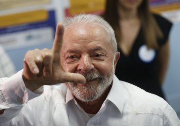 Lula retira o Brasil de aliança internacional contra o aborto