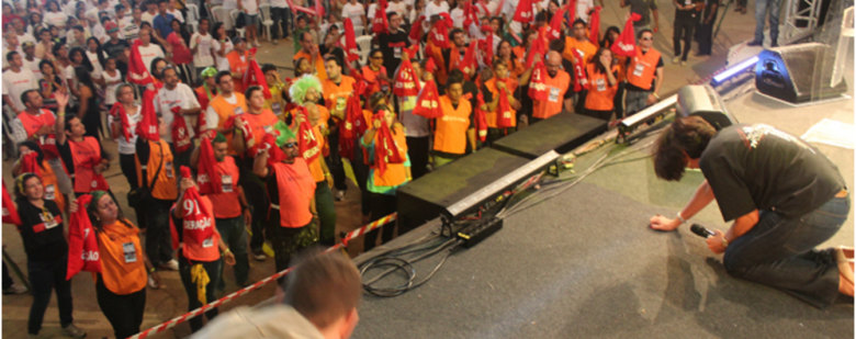 Cerca de 10 mil jovens ignoram o Carnaval para louvar a Deus