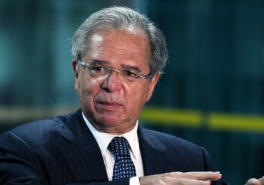 Ex-ministro Paulo Guedes cita a Bíblia: 'O Senhor será sua luz'