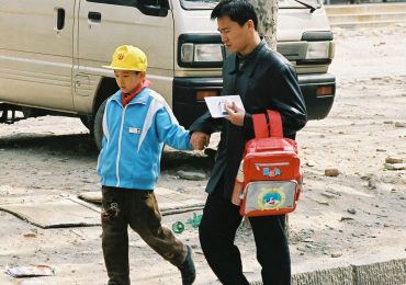 Para perseguir cristãos, China pressiona crianças nas escolas a entregar religião dos pais