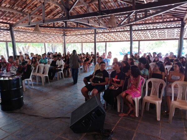 Jovens cristãos se interessam pela saúde mental.