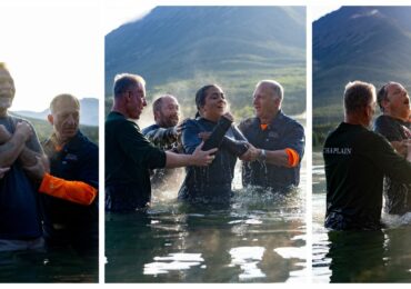 Missionários batizam 10 novos convertidos em lago de águas geladas do Alasca