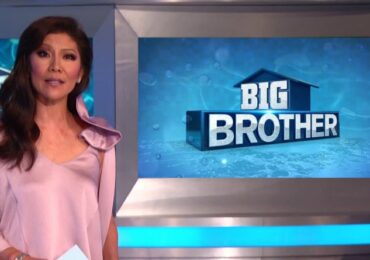 Apresentadora do Big Brother ganha Bíblia de colega, lê e se entrega a Jesus