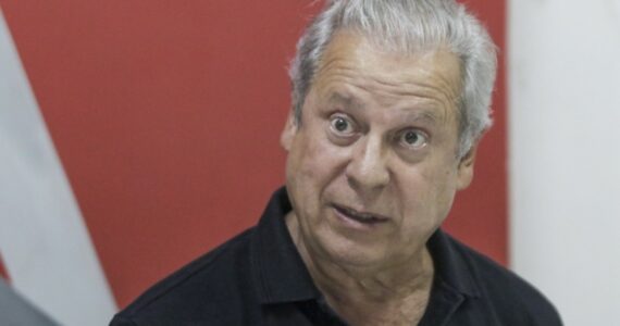 Dirceu reclama da influência das igrejas na sociedade: 'A esquerda recuou'