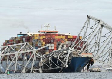 Igreja se reúne em vigília por vítimas de ponte gigante destruída por cargueiro