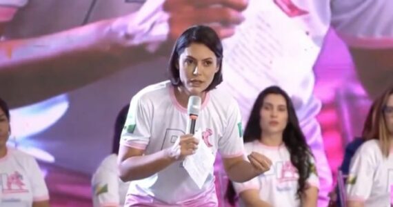 Michelle diz que governo quer censurar redes sociais para impedir que povo saiba a verdade