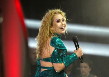 Vídeo: Joelma viraliza e divide opiniões ao cantar louvor 'Maranata' durante show