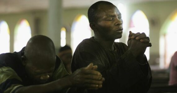 Radicais fulani sequestram pastor e fiéis, e matam outros 2 cristãos em ataque a tiros