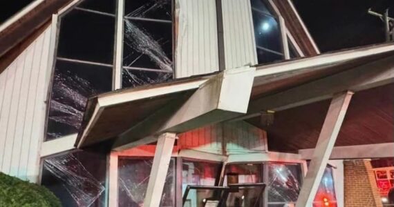 Igreja de 150 anos é destruída após vazamento de gás causar explosão; Pastor pede orações