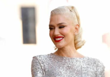 Gwen Stefani convida cristãos à oração e à defesa da verdadeira mensagem do Natal