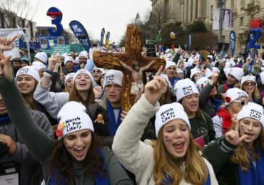 Marcha Pela Vida reúne multidão e autoridades contra o aborto: 'A vida é um milagre'