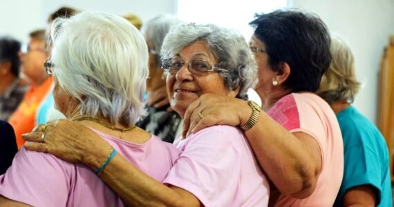 Com foco na comunhão, ministério faz acampamento para pessoas de 50 anos acima