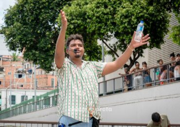 'Pastor' declara apoio ao Carnaval e causa polêmica: 'Demônio não é sambar'