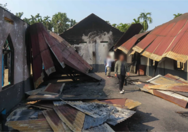 Igreja de 75 anos é destruída por incêndio; suspeita é de ataque feito por radicais