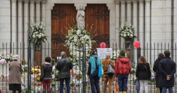 Extremista muçulmano confessa assassinato de fiéis em igreja na França