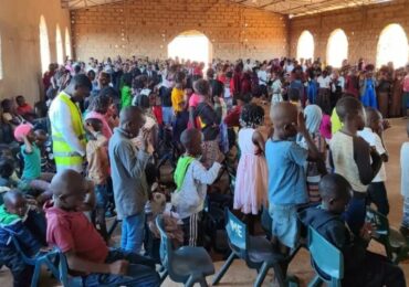 Evangelho avança em Moçambique através de crianças que evangelizam os pais