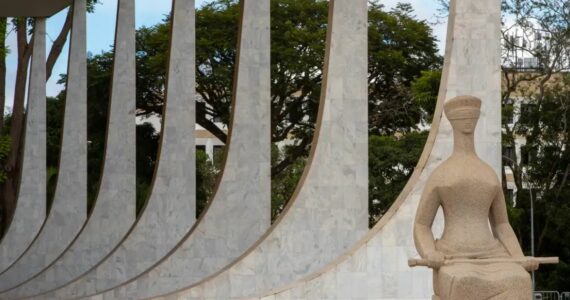 STF proíbe recursos contra decisão que liberou porte de maconha