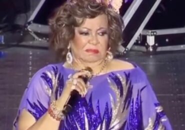 Alcione recebe ‘entidade’ no carnaval e vídeo viraliza