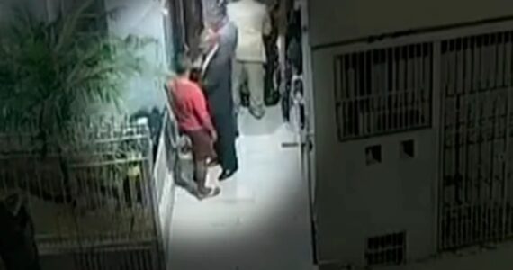 Homem tenta invadir igreja em SP, é contido e acaba cometendo crime contra fiel
