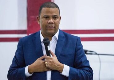 'Mapeando o Diabo': pastor ensina como a batalhas espirituais devem ser travadas
