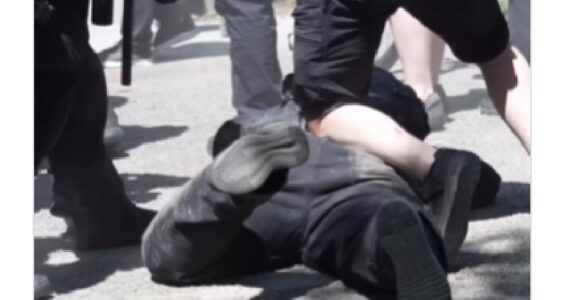 Reação de ativistas LGBT contra evento cristão ao ar livre termina com Polícia e prisões