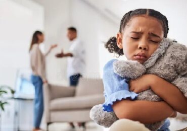 Menos crianças nascendo e divórcios aumentando: qual é o futuro da família no Brasil?