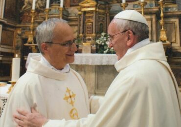 Igreja Católica anuncia a eleição de seu novo líder: papa Leão XIV
