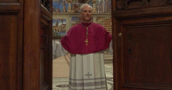 Vídeo: portas do Vaticano são fechadas para a escolha do novo papa