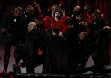 ‘O demônio ao qual me apego’: show de Lady Gaga é considerado ritual de ocultismo