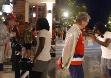 Vídeo: inimigo da cruz hostiliza pregador e se quebranta ao receber oração
