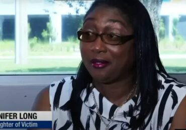 ‘Uma bênção’: mulher é socorrida por estranho ao sofrer parada cardíaca na estrada