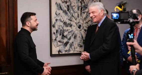 Graham se reúne com Zelensky e faz oração pedindo por paz: ‘Dê a eles um caminho'