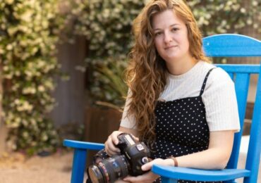 Fotógrafa cristã tem vitória na Justiça e não precisará fotografar uniões gays