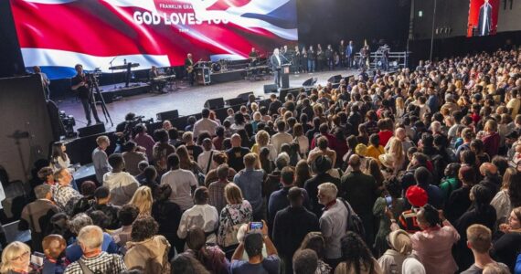 Evangelismo na Inglaterra alcançou 45 mil pessoas e 3 mil se renderam a Cristo
