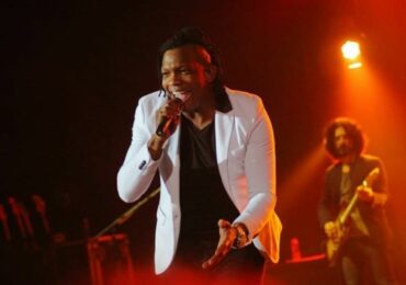 ‘Todo mundo sabia’, diz autor de ‘Ousado Amor’ sobre escândalo de Michael Tait
