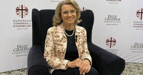 Deputada processada por pregar convoca cristãos a usar a liberdade enquanto podem