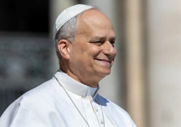 Papa repete: casamento é entre homem e mulher e aborto é crime