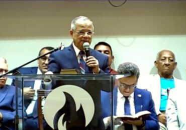 Pastor proíbe reteté na Assembleia de Deus: ‘Não tem lugar para pinote’