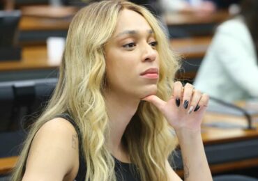 Erika Hilton precisa explicar despesas à Justiça e pastor critica: ‘Debocha do povo’