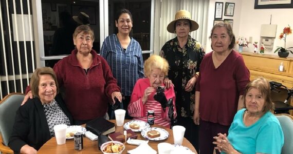 Determinação: missionária de 85 anos emociona ao ministrar estudos bíblicos para idosas