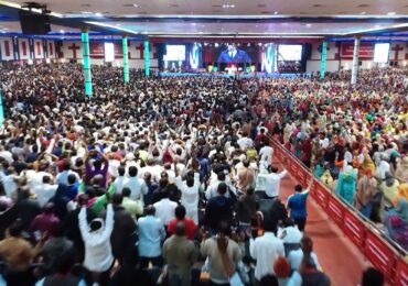 Índia: igreja evangélica com 300 mil membros mira expansão e abrirá 40 megatemplos