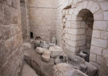 Arqueologia: evidência ‘convincente' do primeiro milagre de Jesus é achada