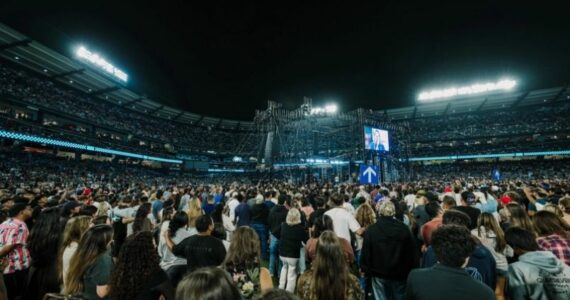 Mais de 45 mil participam de cruzada evangelística e 6,5 mil se convertem