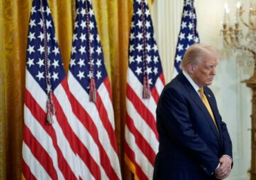 Governo Trump autoriza evangelismo e reuniões de oração entre funcionários públicos
