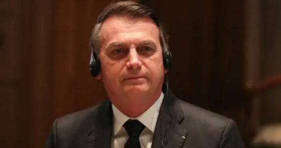 PF encontra apenas músicas gospel no pendrive de Bolsonaro