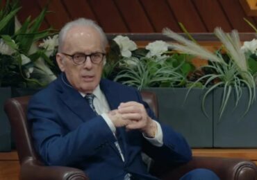 ‘Ele estava pronto’: no leito de morte, John MacArthur não teve medo, disse pastor