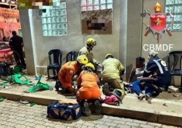 Drogado e sem CNH, homem atropela mais de 10 cristãos em calçada, incluindo crianças